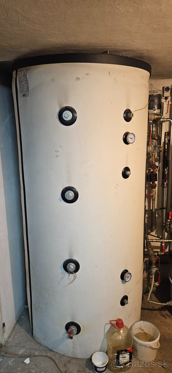 Kotol na tuhé palivo