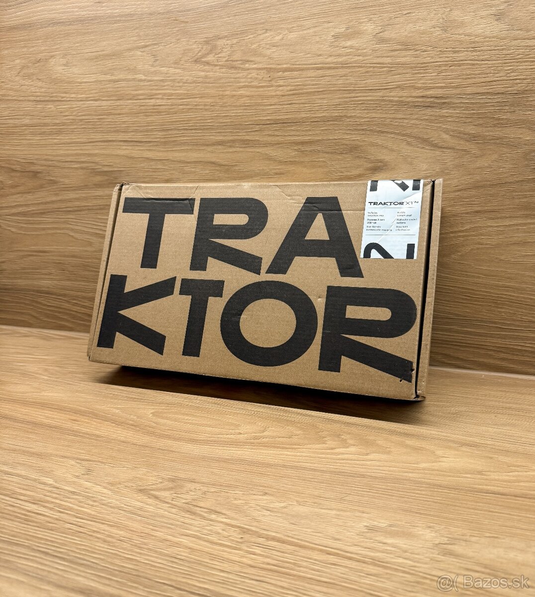 Traktor X1 mixážny kontroler