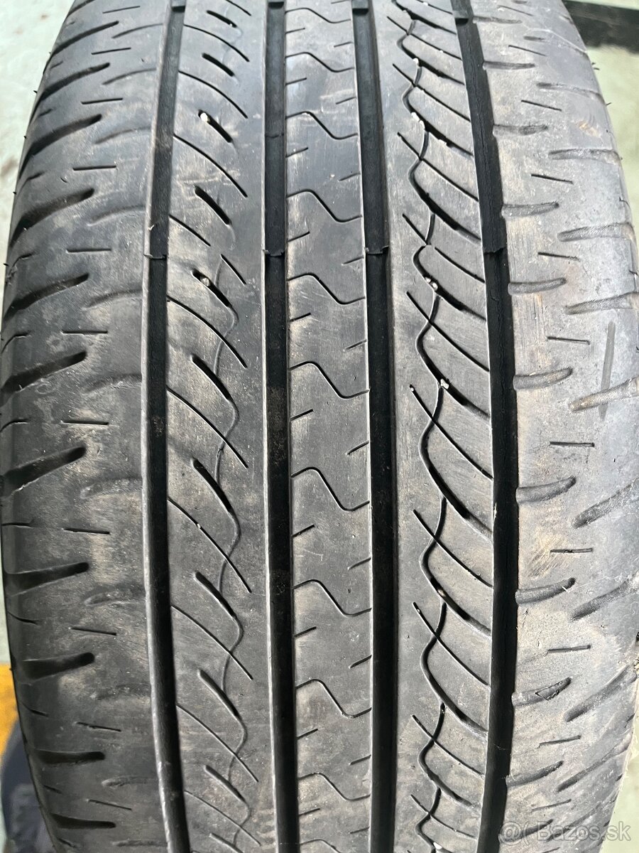Predám 2ks 205/55R16 dezén 6/7 mm