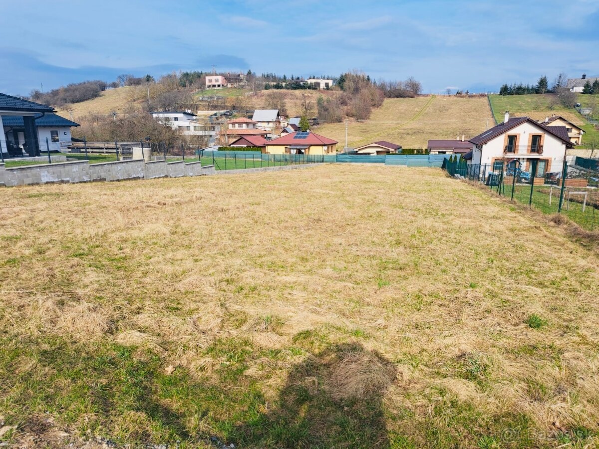 Pozemok Sverepec