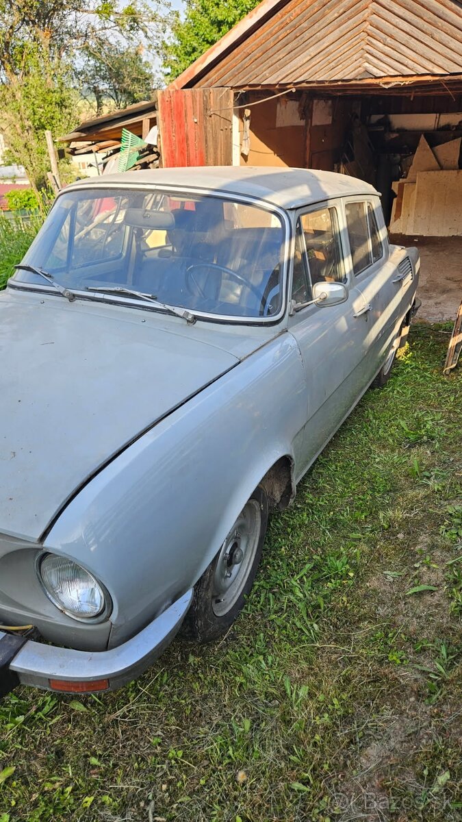 Škoda 100