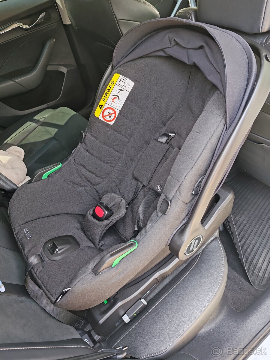 Autosedačka Cosmo so základňou
