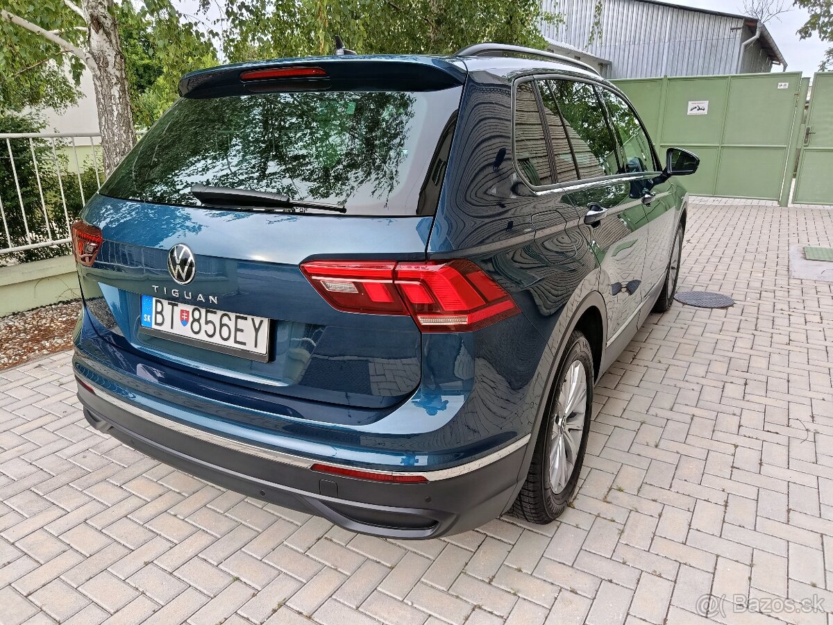 Tiguan 1,5TSI Evo DSG Life,kúp SR,1.majitel,2022rok.