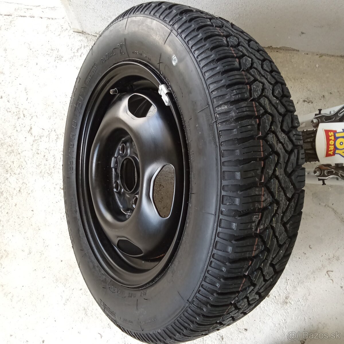 Predám rezervu z auta Michelin MXL 155/70r13 4100 stred 57