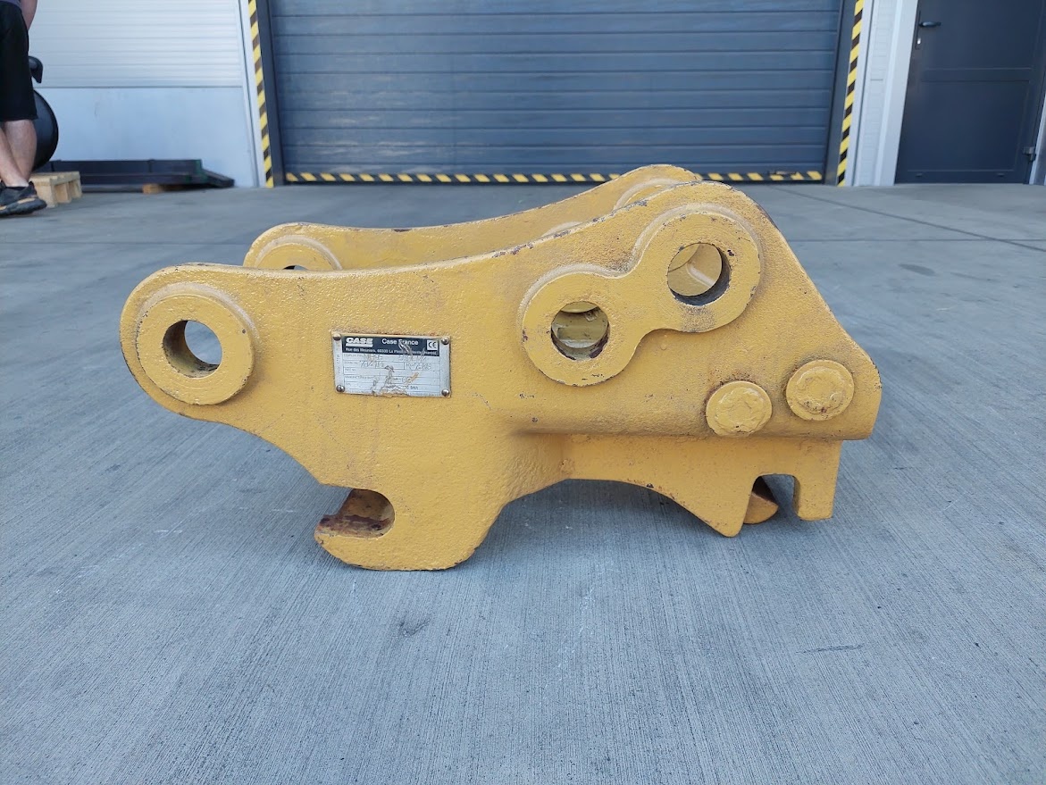 Mechanický rýchloupinák na traktorbager New Holland a Case