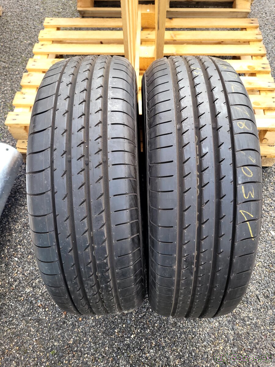 235/60 R18 Yokohama