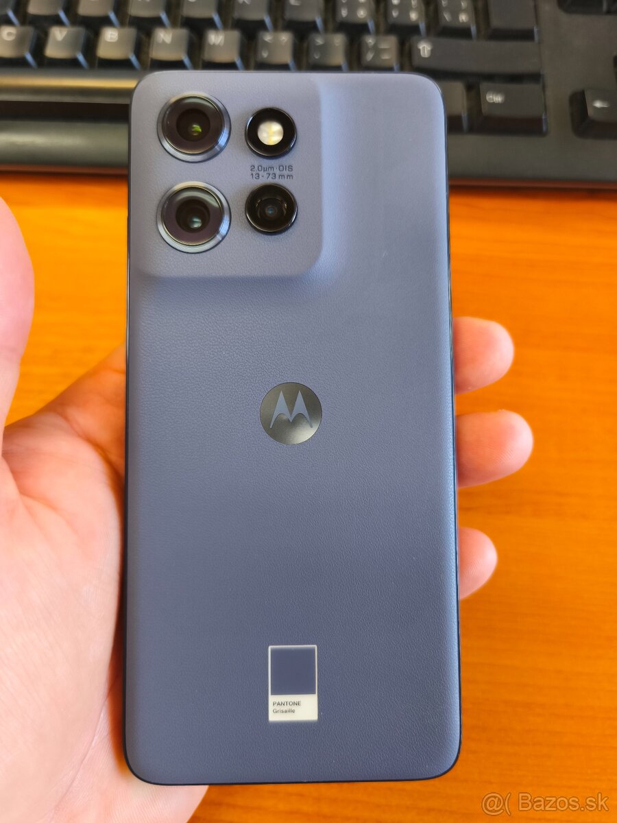 Predam Motorolu Edge 50 neo 8/256 gb, seda