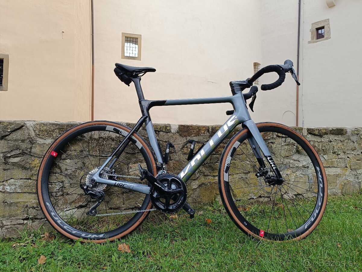 Kellys URC 50 karbónový bicykel