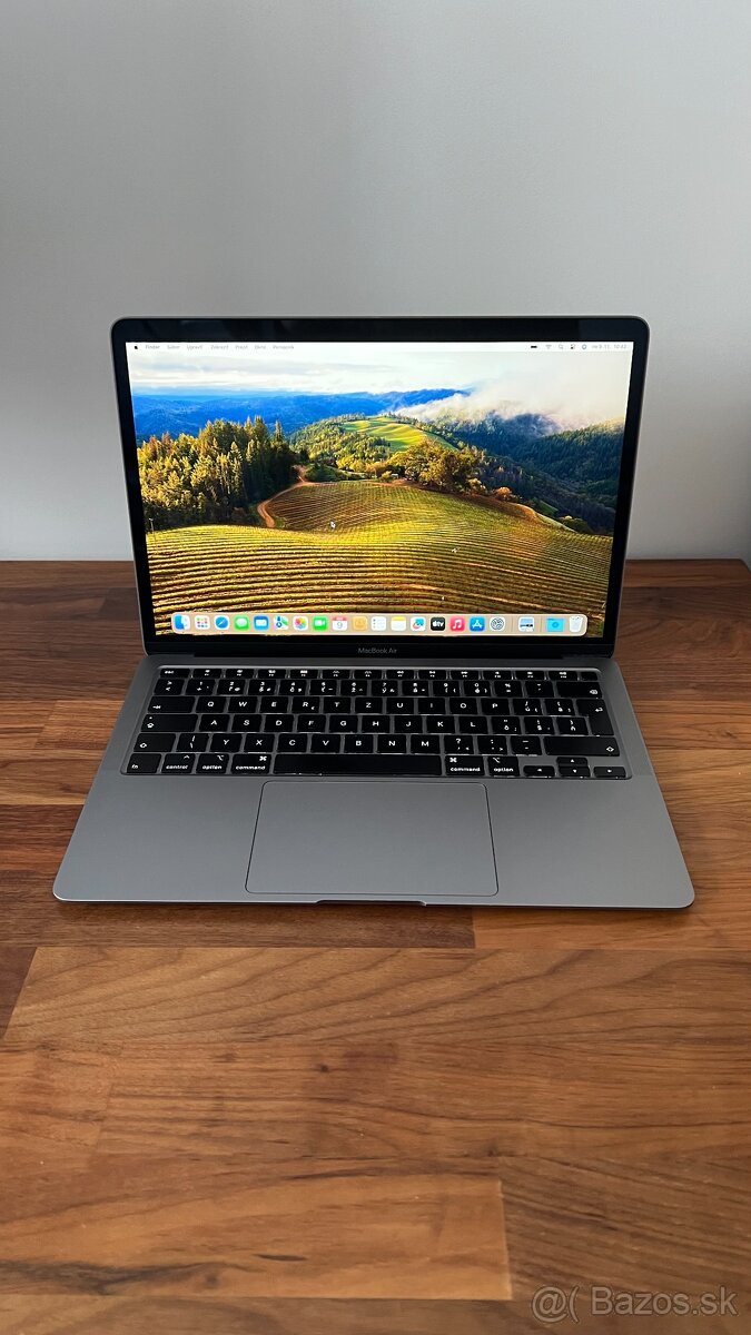 MacBook Air 13, i3, 8gb ram, 256 gb