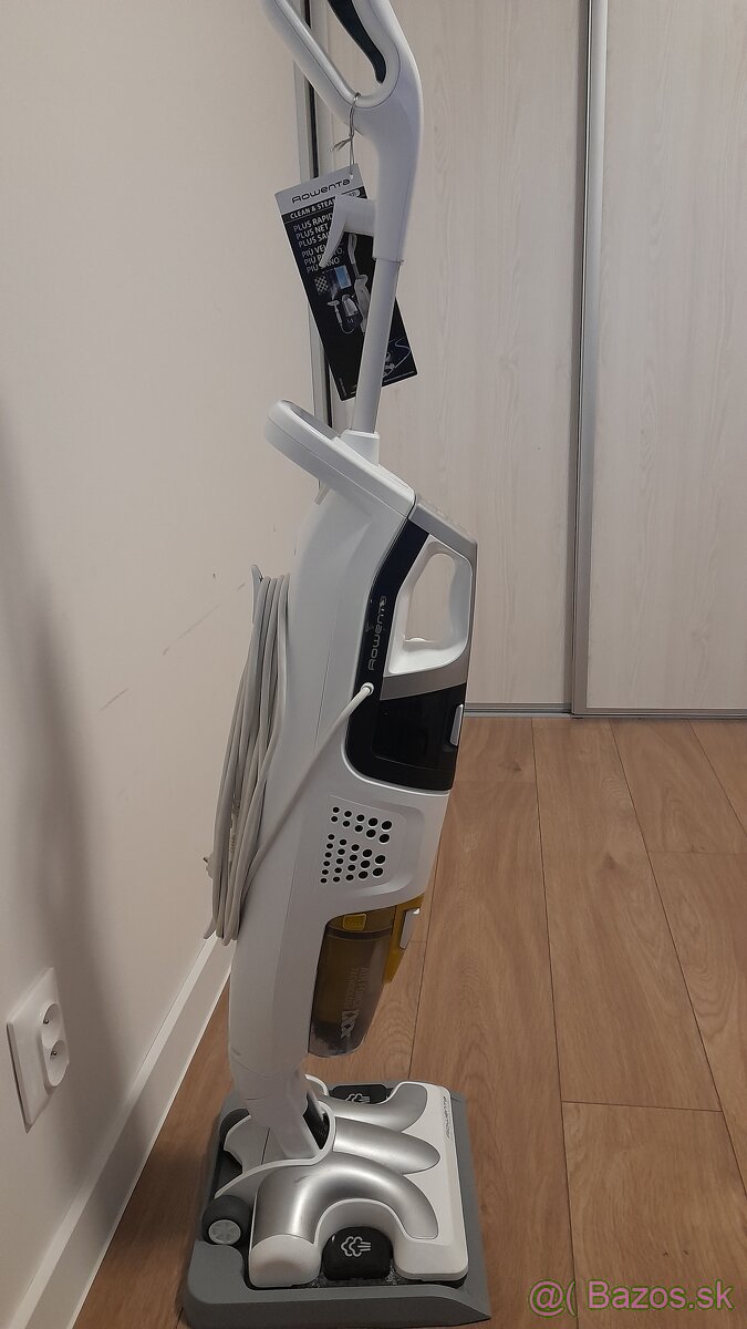 Vysávač a parný mop Rowenta v jednom