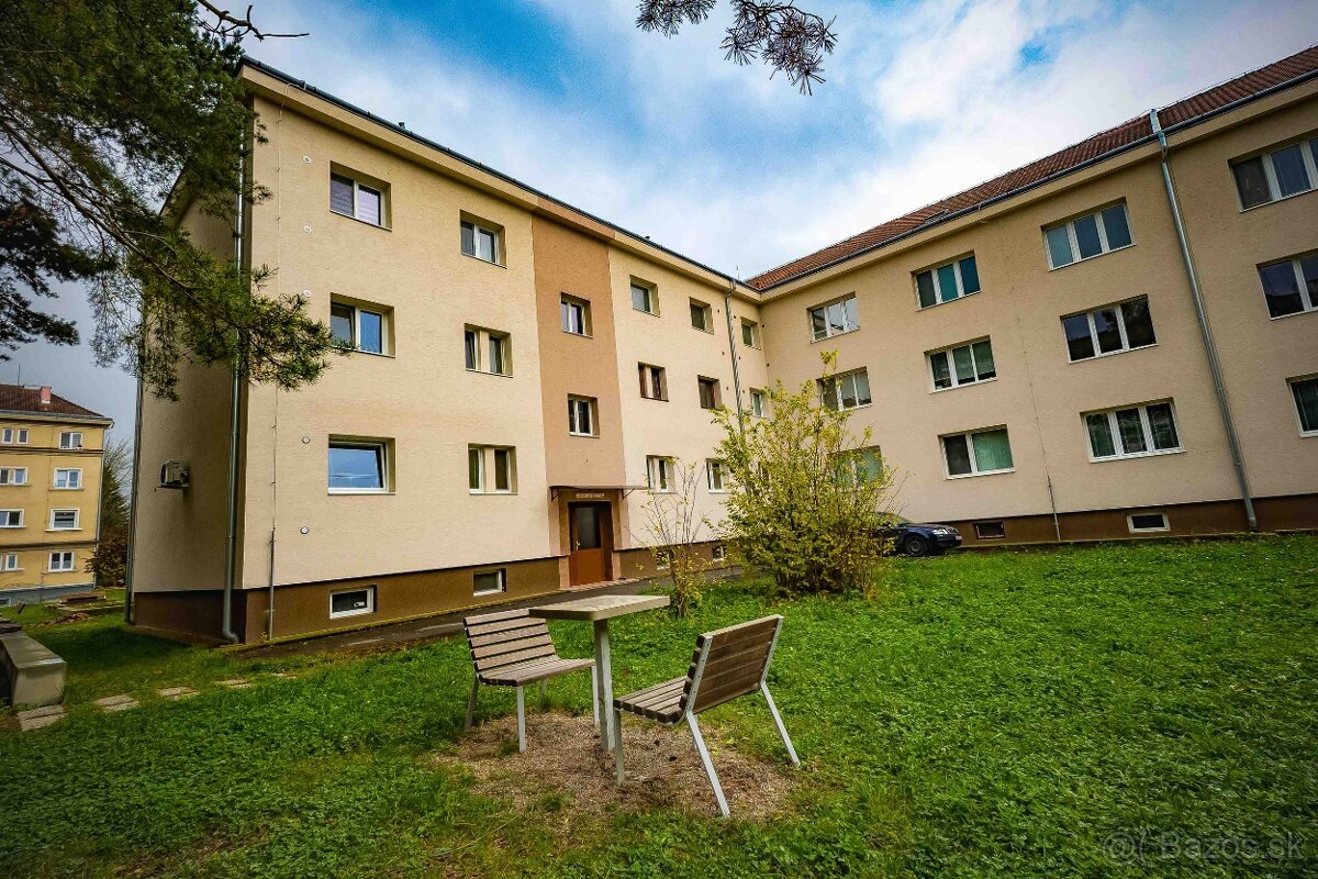 Ponúkame na prenájom 2 izbový byt s v Humennom