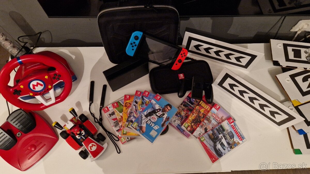 Predám Nintendo Switch + volant Mario Kart