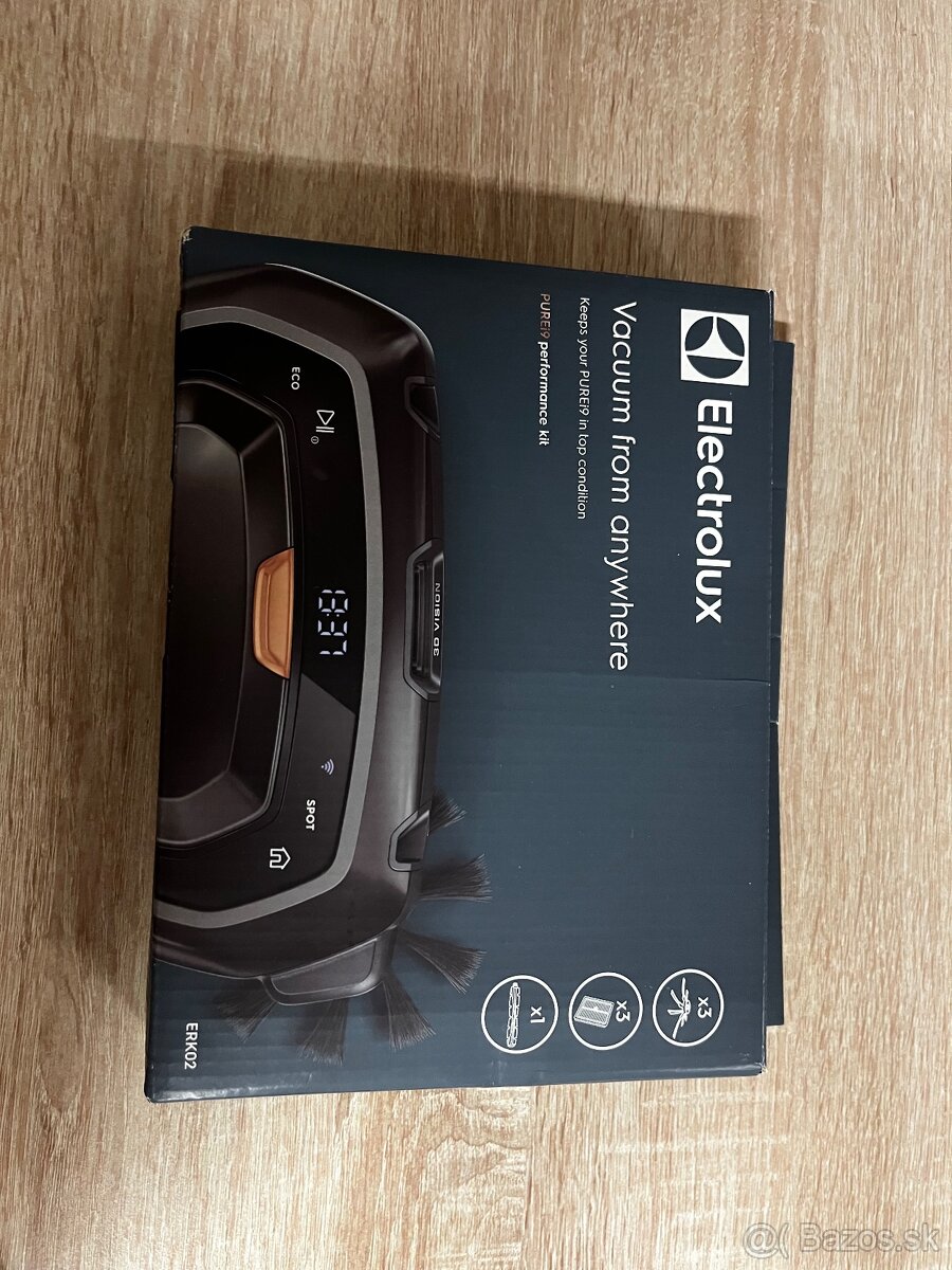 Predám príslušenstvo k vysávaču Elektrolux PUREi9