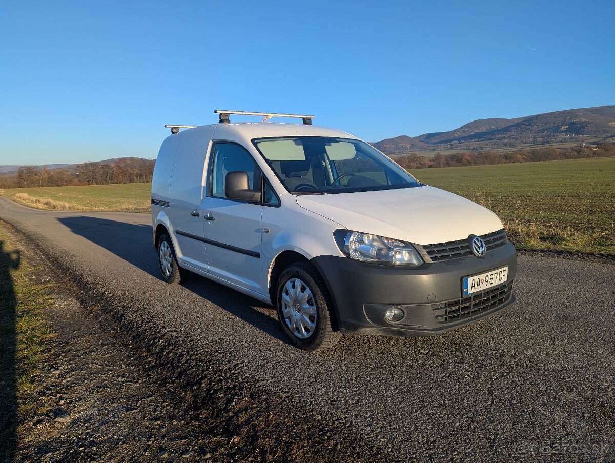 VW Caddy 1.6 TDI - Navigácia, klíma, vyhrievané sedačky