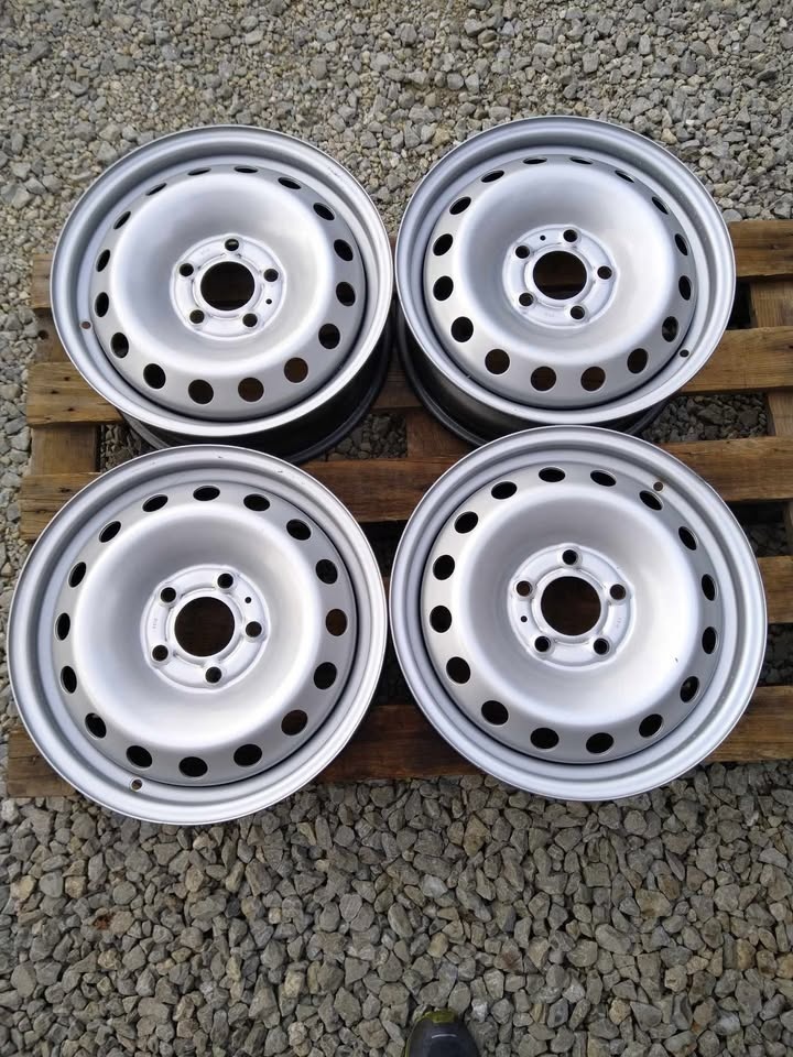 5 x 118 16" + letné pneu..RENAULT,OPEL,NISSAN.