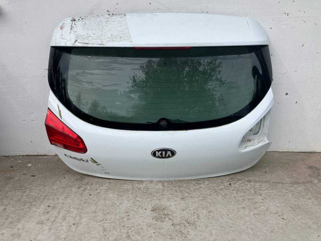 KIA CEED II 5D/HB 12- ZADNÉ KUFROVÉ DVERE