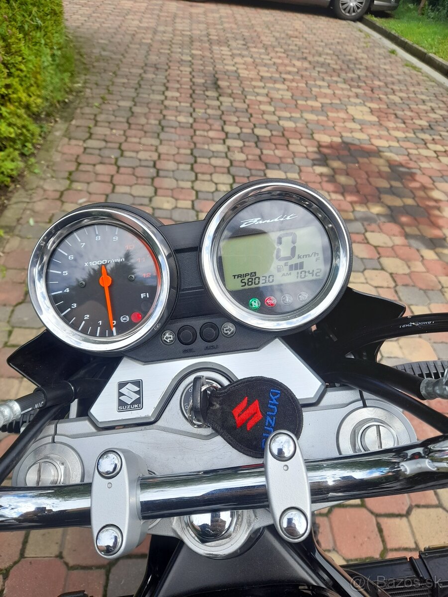 SUZUKI GSF 1250N