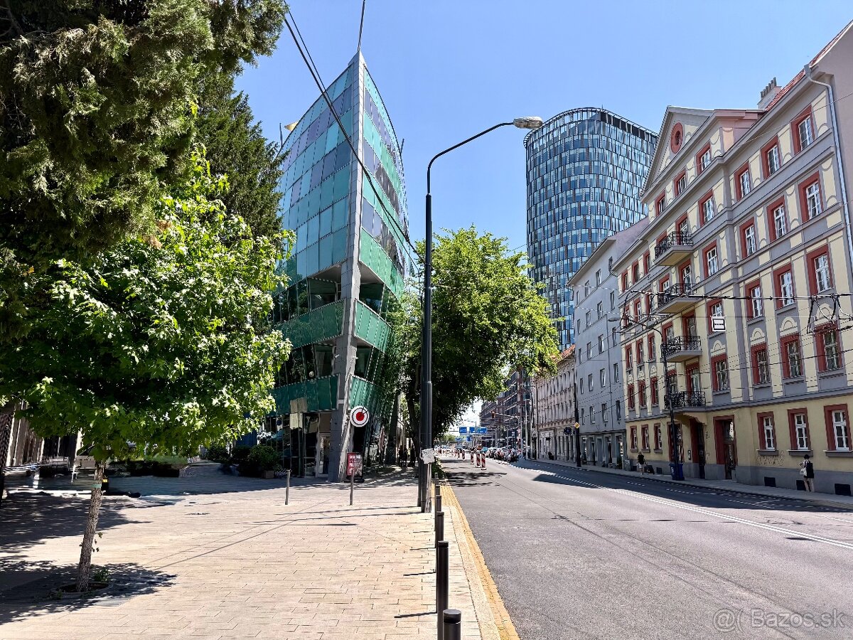 Na prenájom 3 izbový byt, Bratislava, Staré Mesto, Malý trh