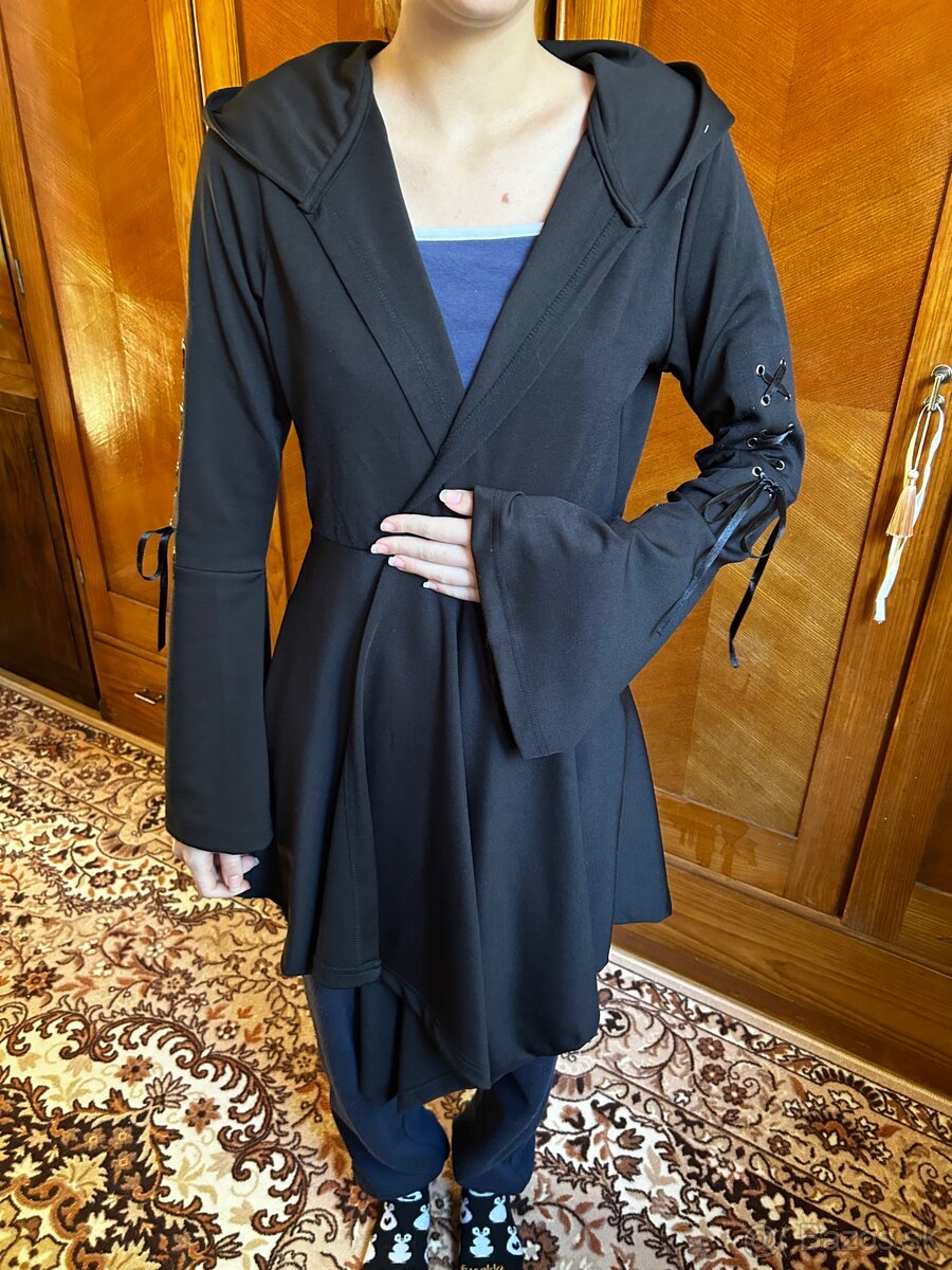 Kardigan Gothic Witch