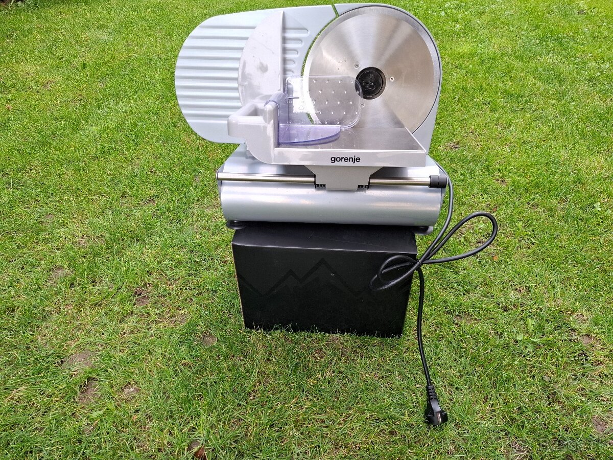 Elektrický krájač Gorenje - nerez