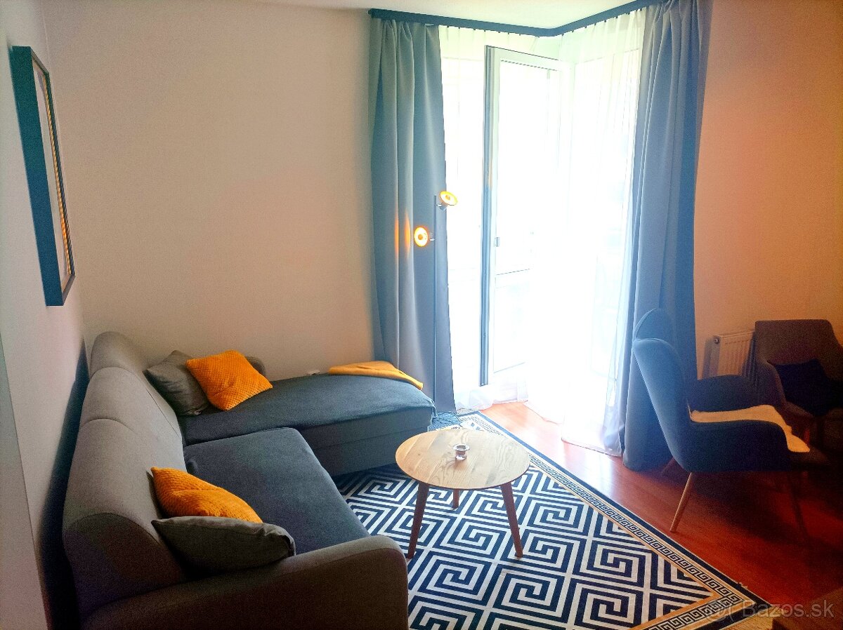 2-izb. byt s klimatizáciou,balkónom a parkovaním - Galvaniho
