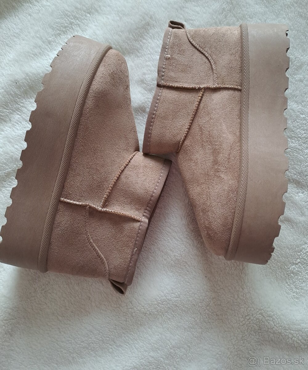 Čižmy UGG 41