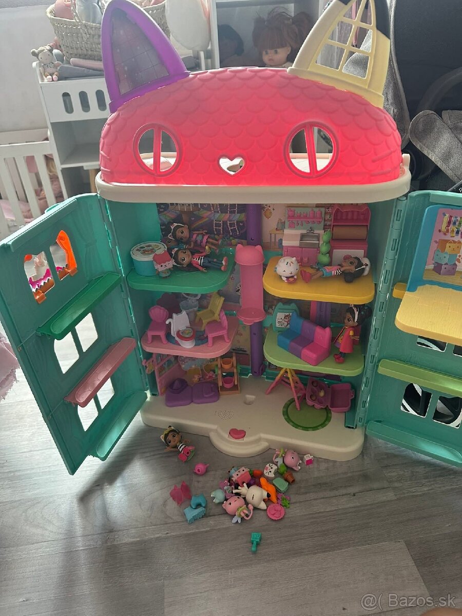 Gaby Dollhouse