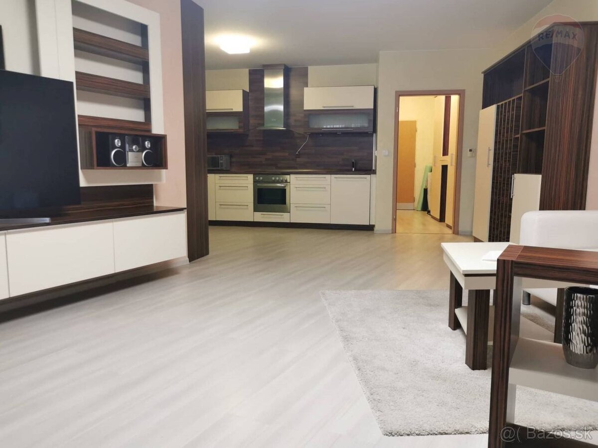 Prenájom priestranného 1 izb. bytu (62 m2) v novostavbe na K