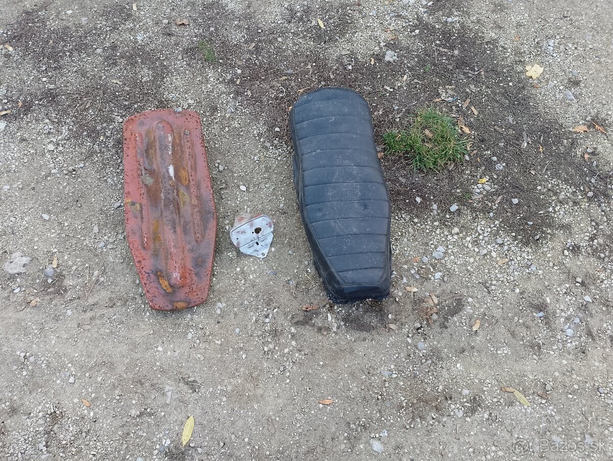 predám diely na Jawa 23 mustang