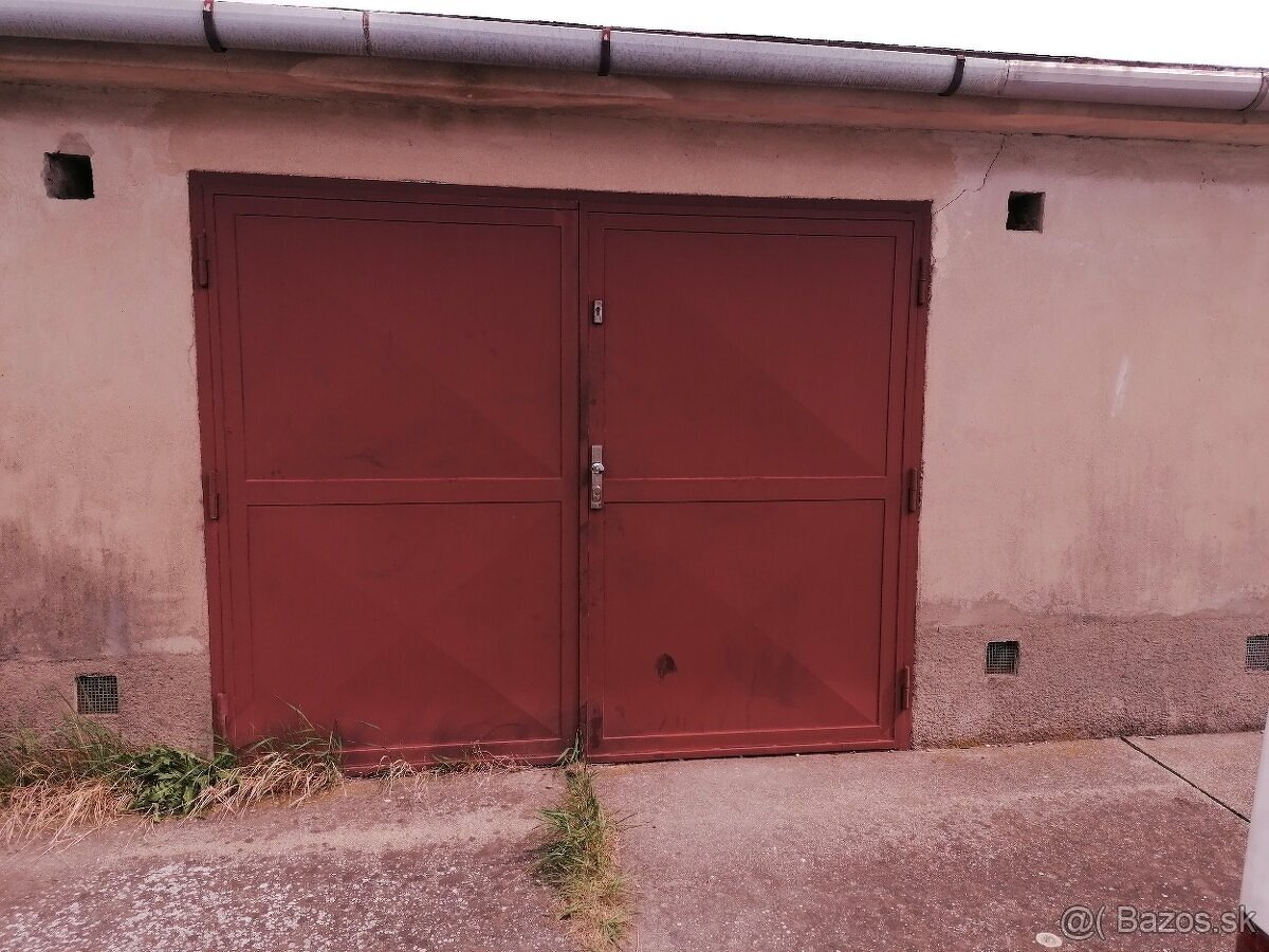 Garáž Bratislava Rušňová ulica 25m2 s pozemkom