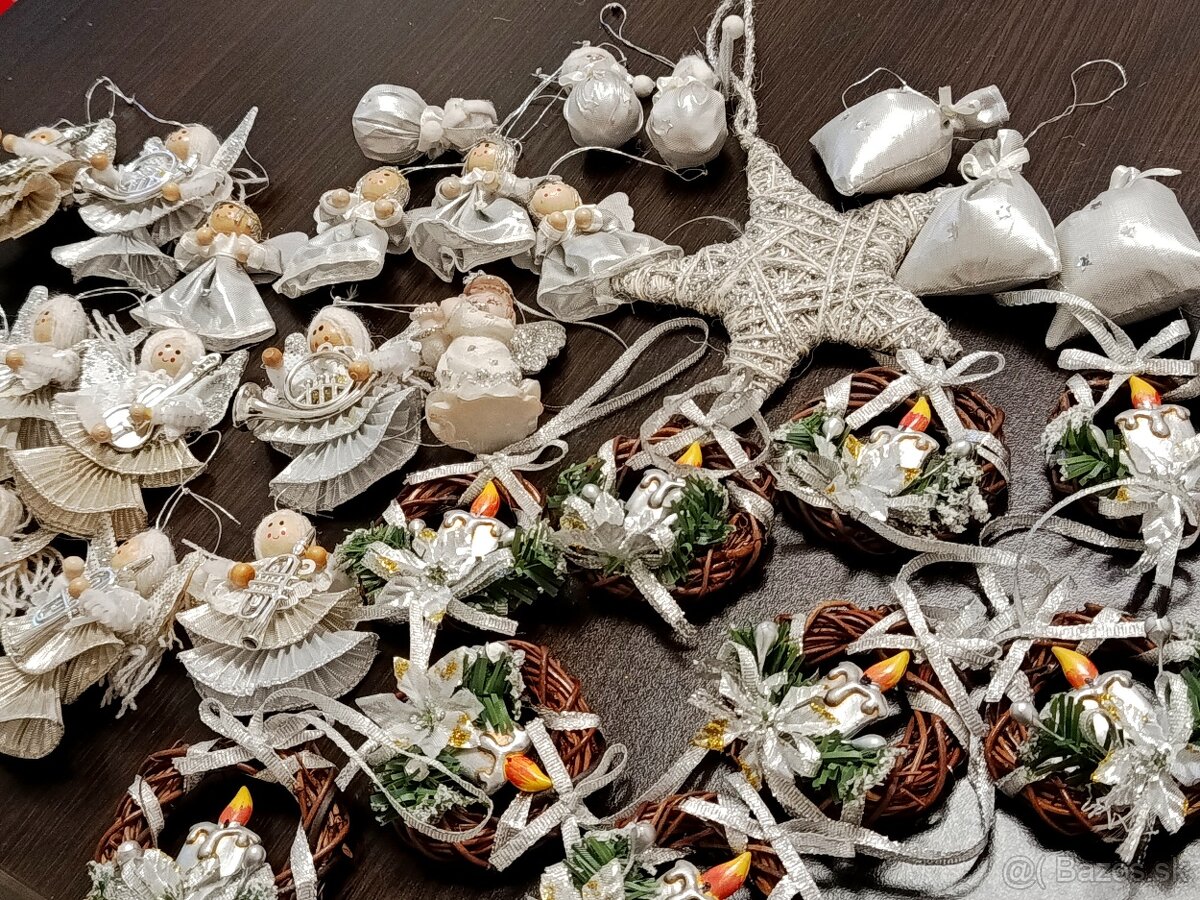 Strieborný set Vianočných dekorácií na stromček