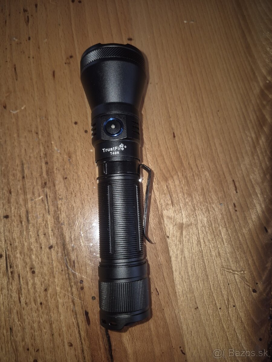 LED takticka baterka