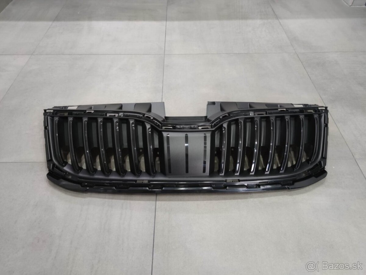 Predna maska Skoda OCTAVIA 3 LIFT