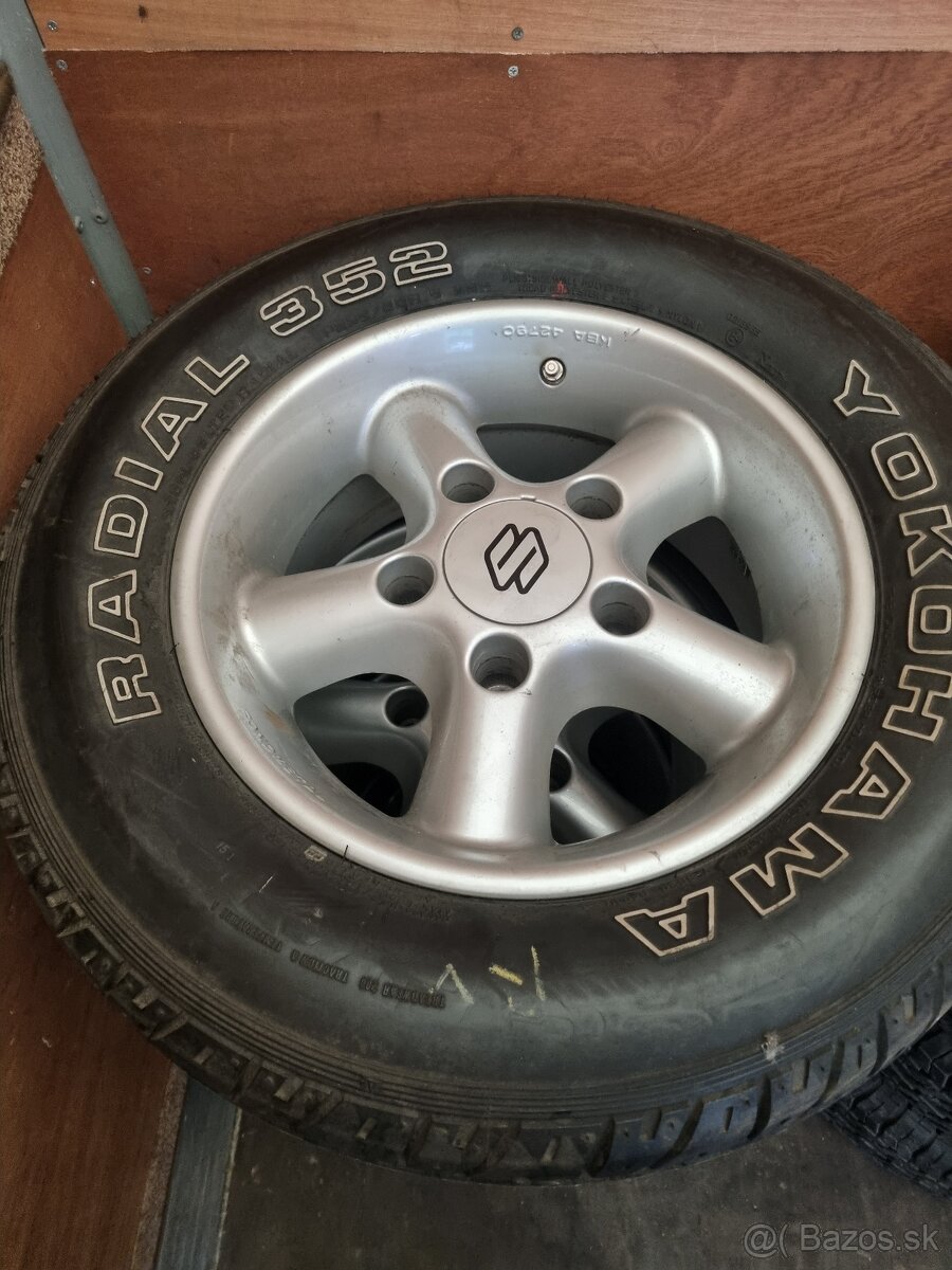 SUZUKI VITARA 235/60 R15