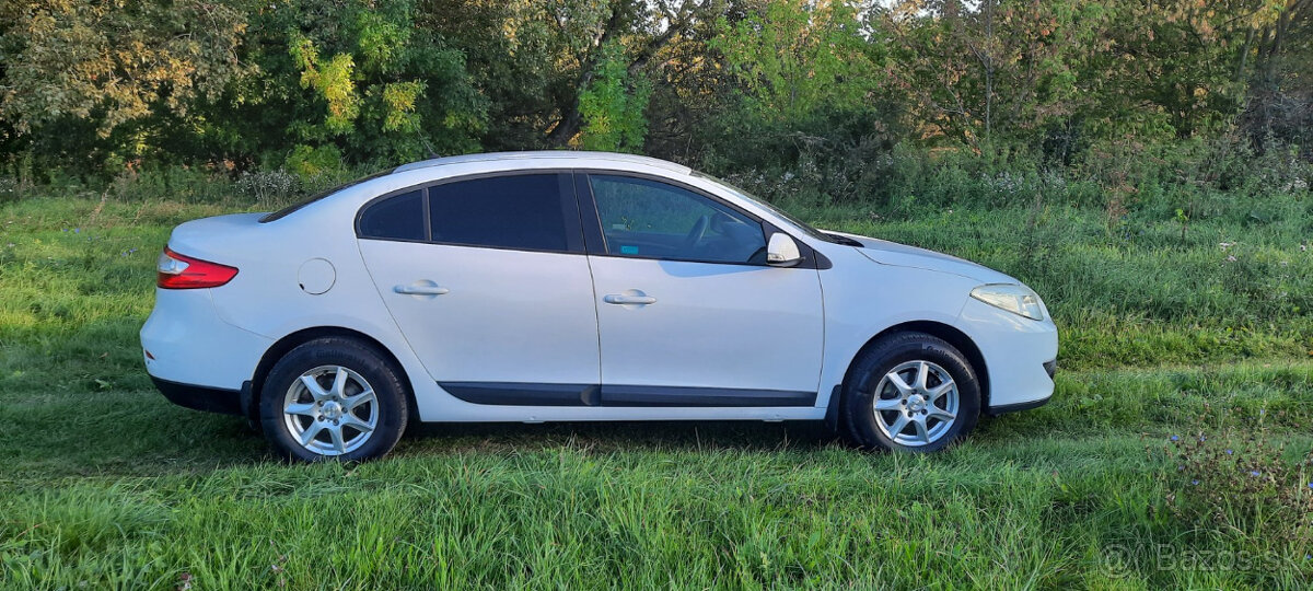 Predám Renault Fluence 1,6 benzín, ročník 2011