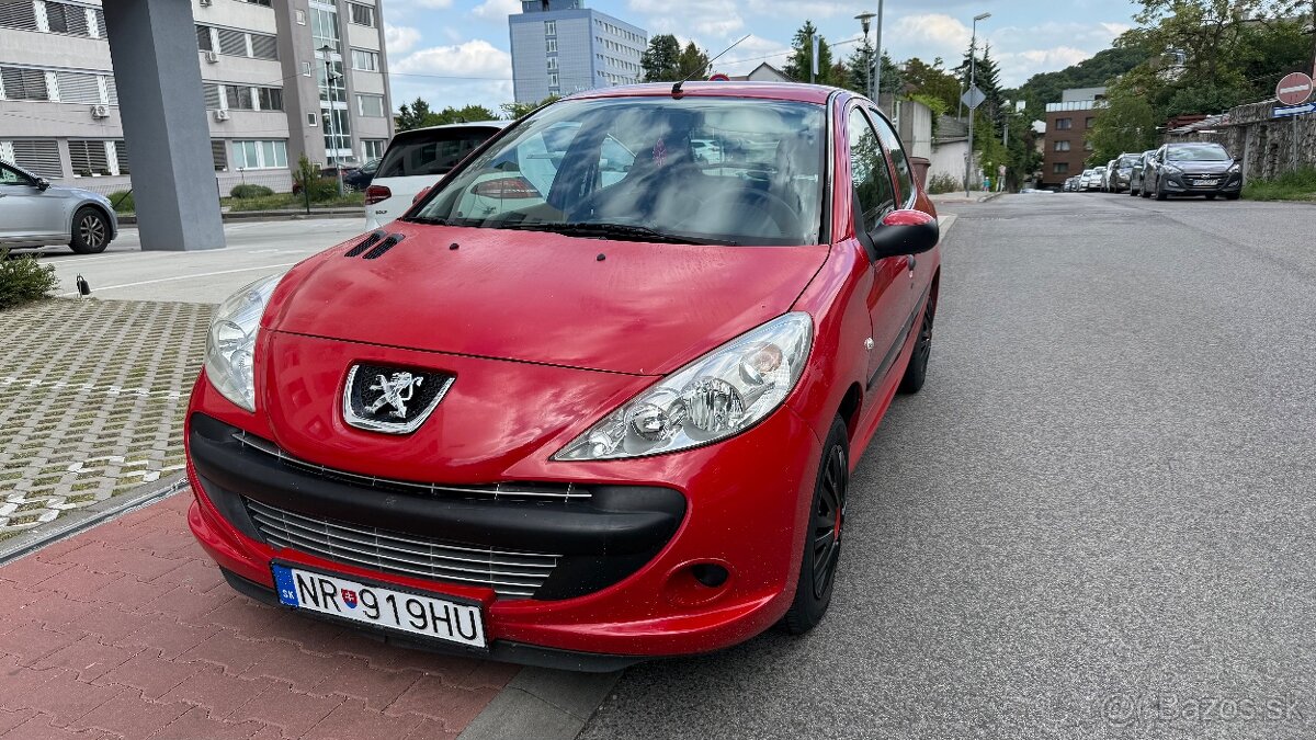 PEUGEOT 206+