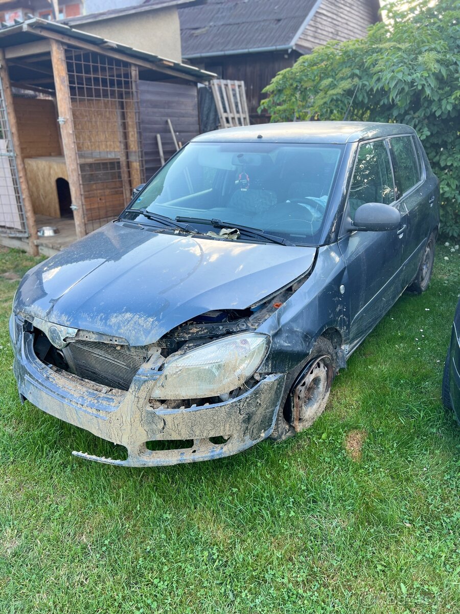 Škoda fabia 2 1.2 htp + LPG rok 2008