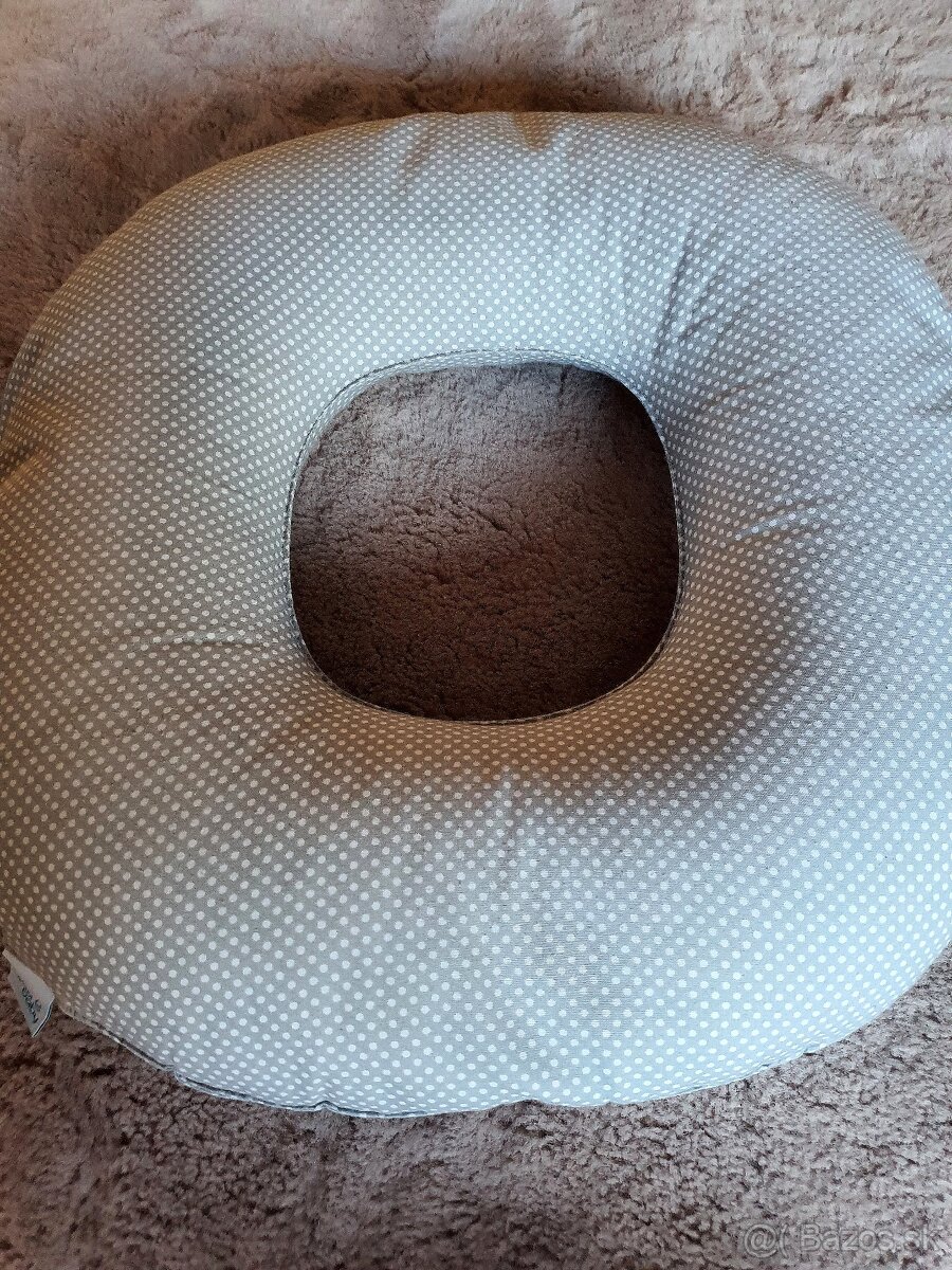 Poporodny vankus s vyplnou