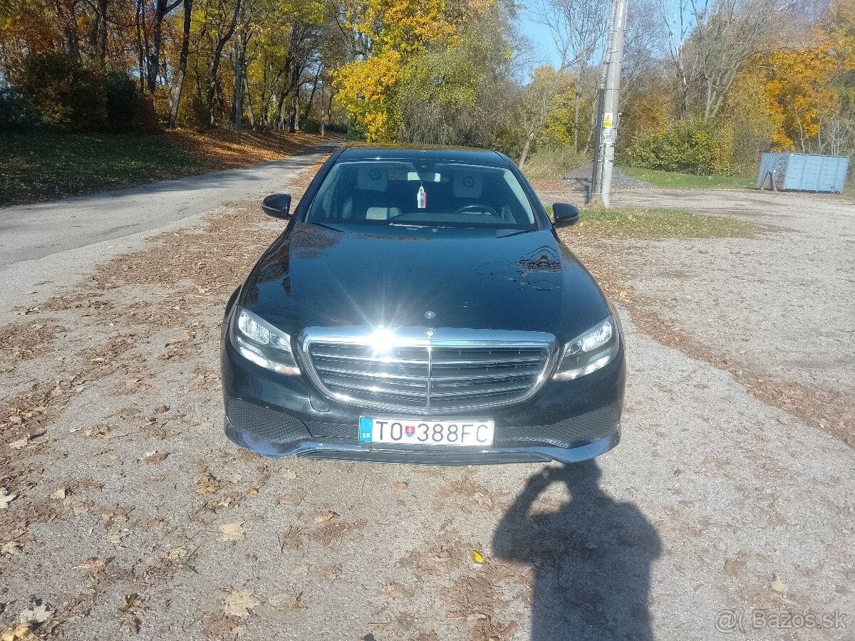 Predám Mercedes E220 model w213 ročník 2017