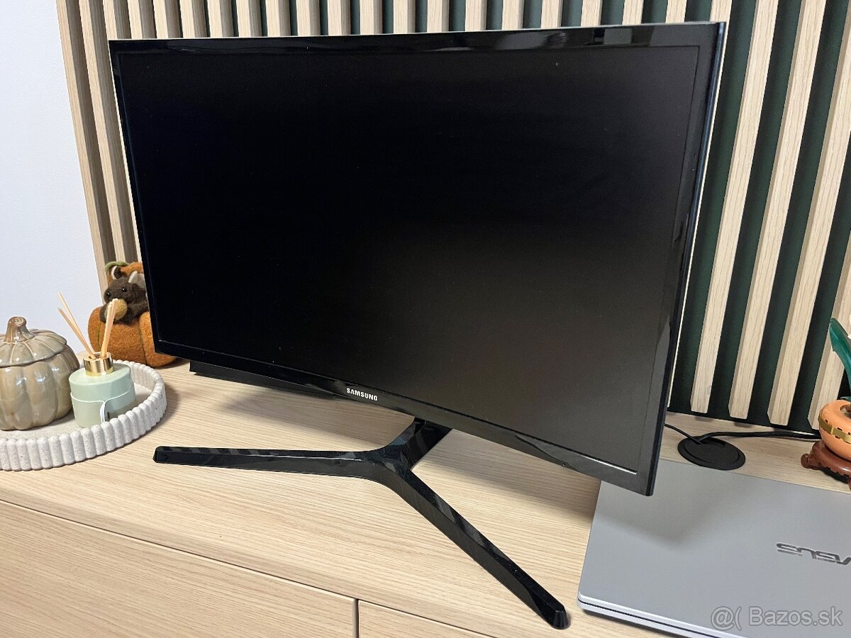 Predám herný monitor Samsung Odyssey 24” – 144 Hz, Full HD