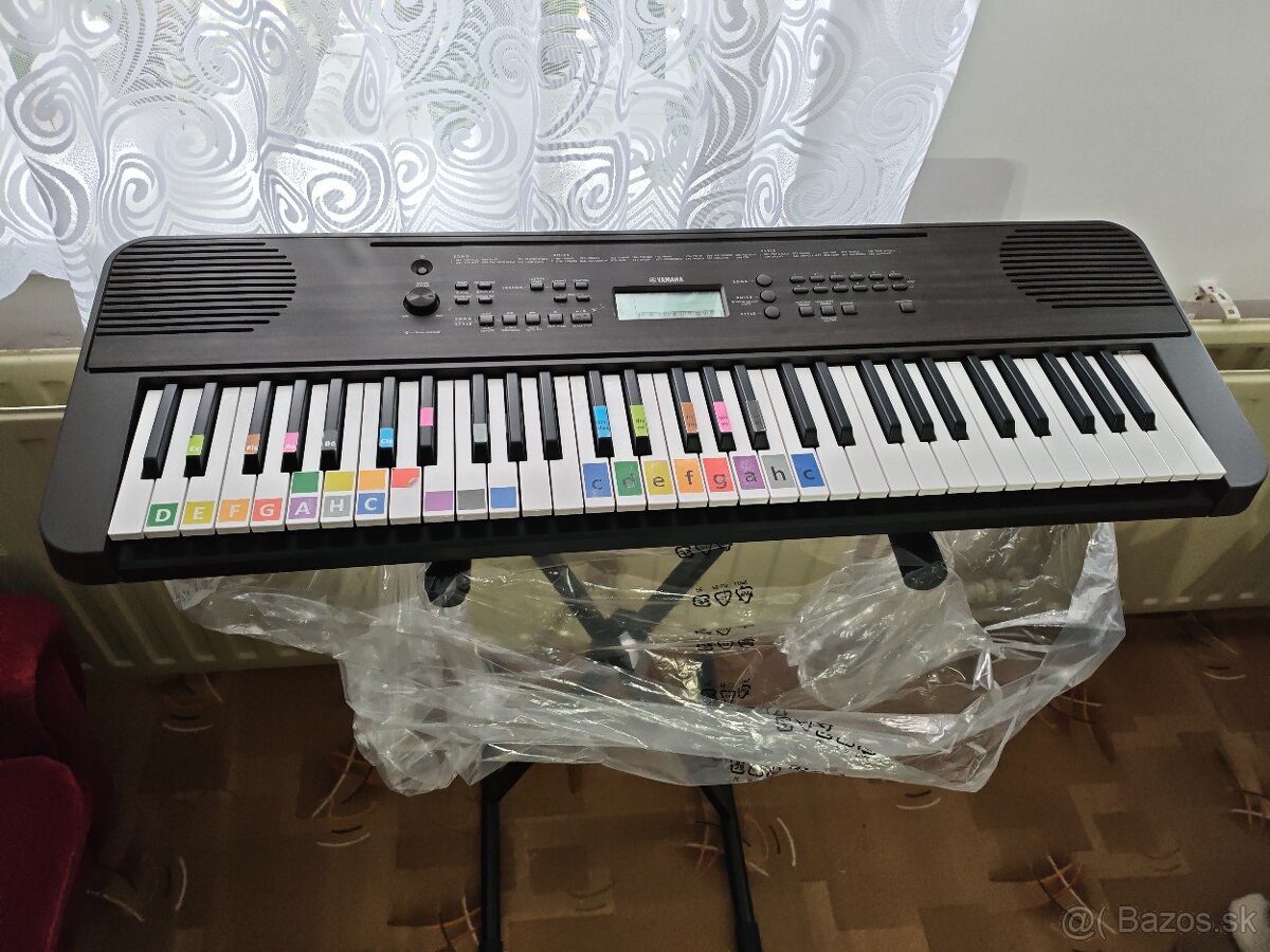 Yamaha PSR E360 SET Keyboard s dynamikou Dark Walnut