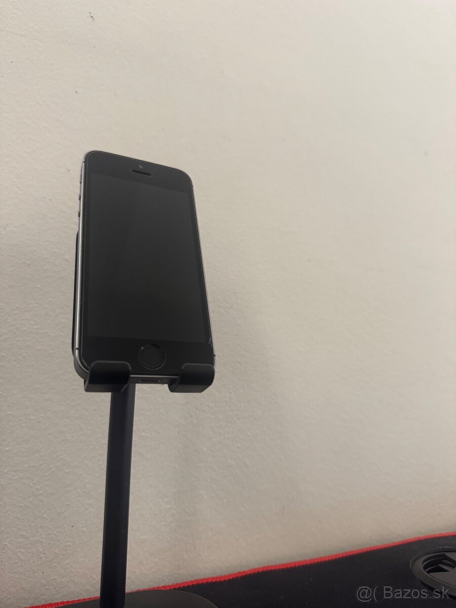 Apple iPhone 5S 16GB Space Gray