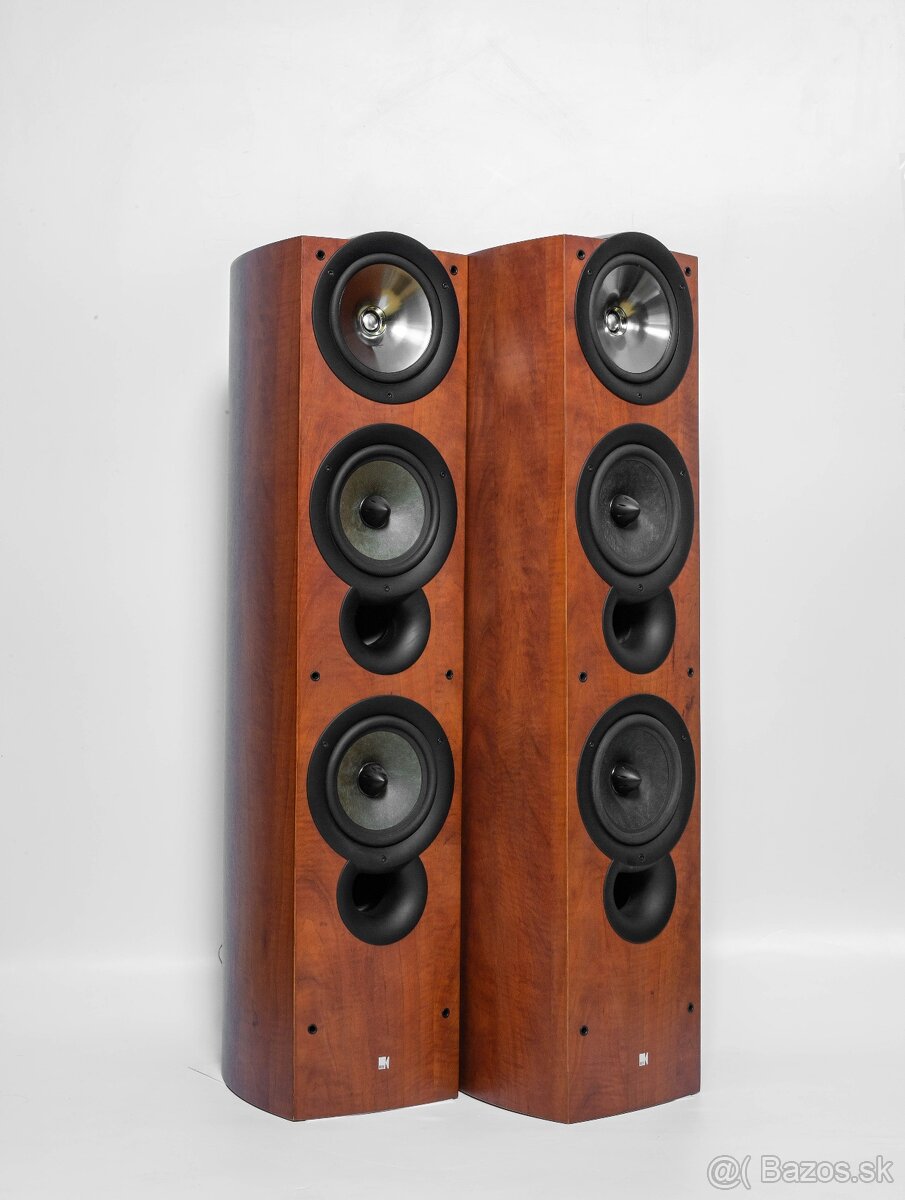 KEF iQ9