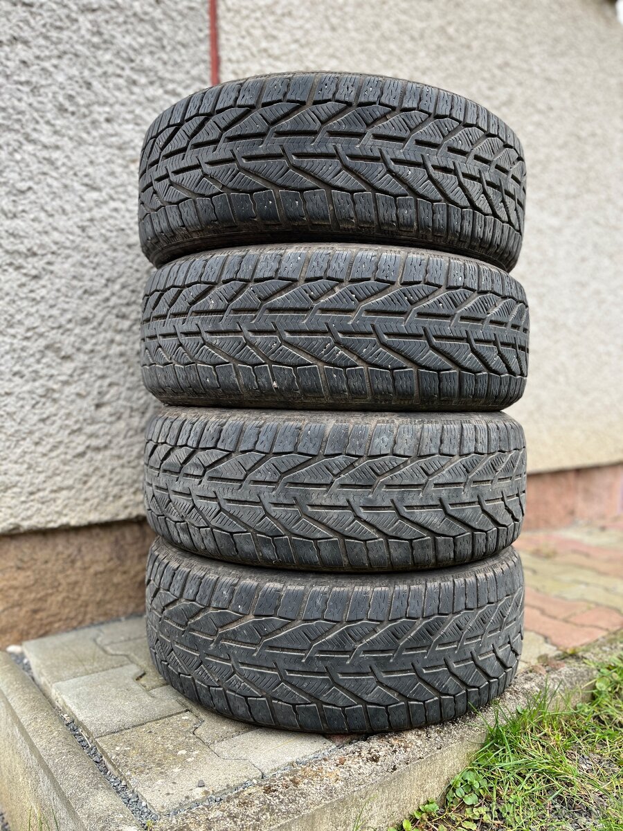 Zimné pneu 215/55 r17 sada