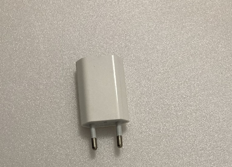 apple 5w adaptér