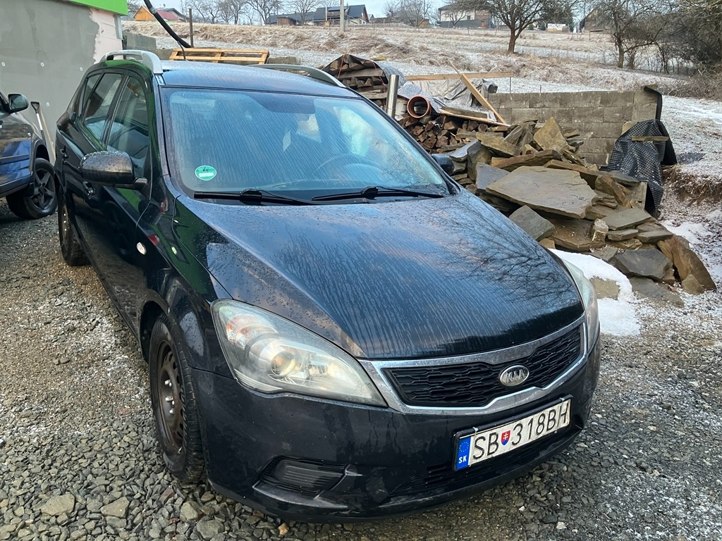 Kia Ceed 2010 1.6d, 66kW, M6, ťažné.
