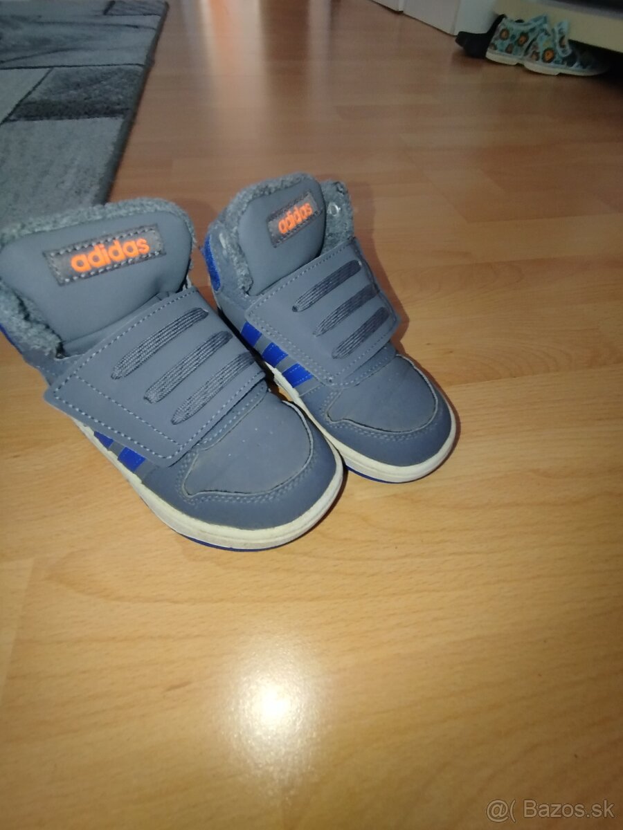 Adidas oteplene tenisky