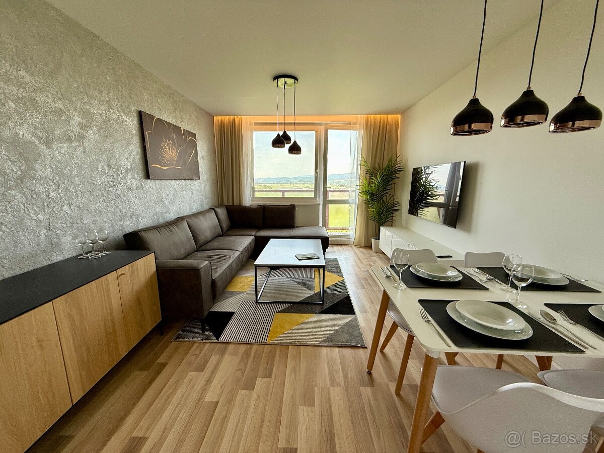 Na predaj krásny 2 izbový byt,Saratovská –Trenčín, 2x balkón