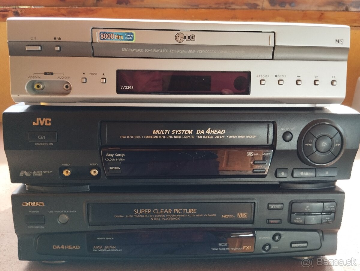 VHS prehrávače.