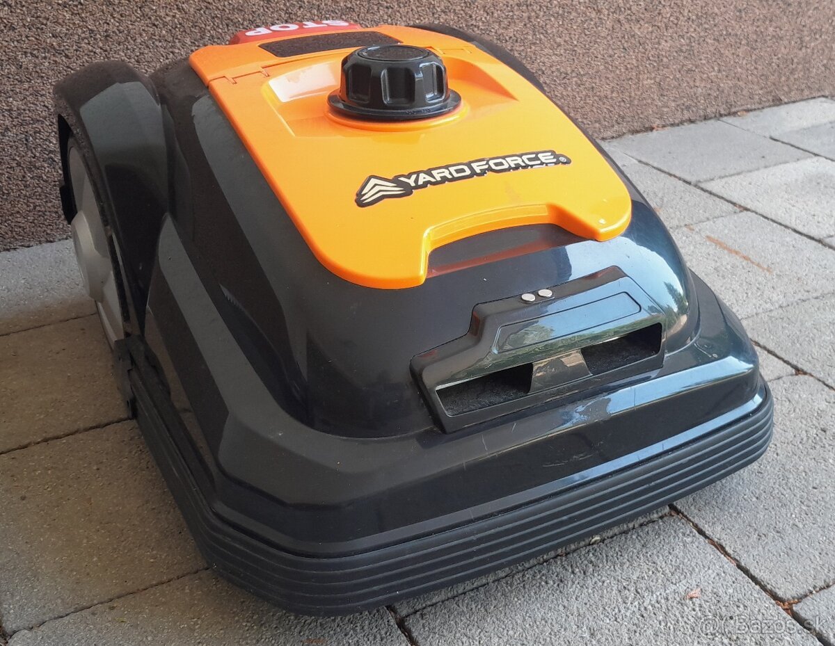 Predám robotickú kosačku YARDFORCE